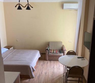 Makhinjauri Apartment | Светлый и комфортный номер с видом на море