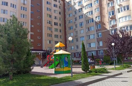 Yuzhne Apartment | Сдача квартира с видом на море м Южне