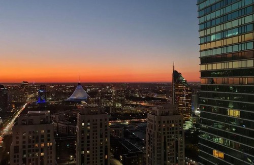 Nur-Sultan Apartment | Северное Сияние 35 этаж