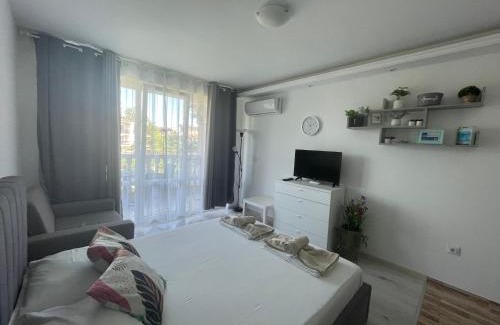 Lozenets Apartment | Студио Симона 4 - първа линия море