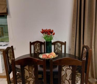 Verkhnie Misto Apartment | Шикарні апартаменти поруч з Майданом