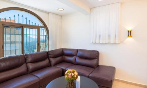 Safed Old City House | הטרקלין בעתיקה