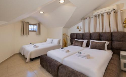 Safed Old City House | הטרקלין בעתיקה