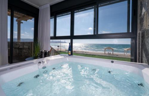 Haifa Apartment | מבנים בים 77 Suites at sea