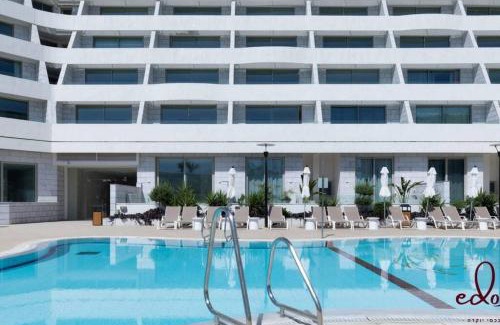 Eilat Apartment | סוויטה יוקרתית במתחם סי סייד - By Edomlux