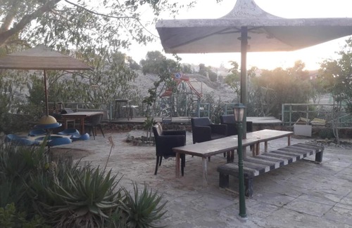 Arad Hostel | רוג'ום גסטהאוס Rujum