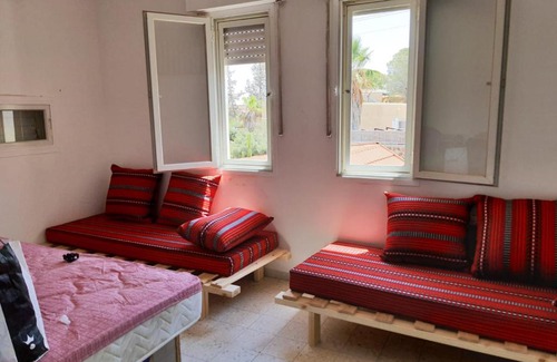 Arad Hostel | רוג'ום גסטהאוס Rujum