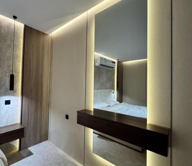 Al Hofuf Apartment | استديو انيق بجلسة ومدخل ذكي