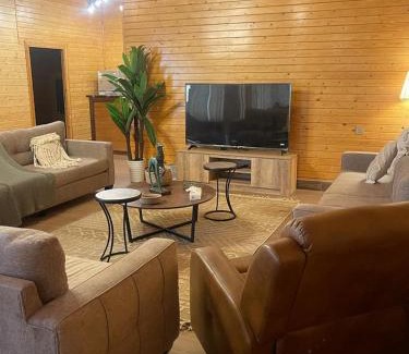 Jeddah Ski Chalet | اكواخ امون الريفية