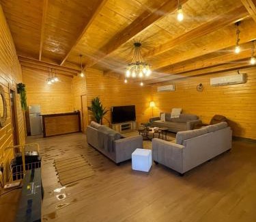 Jeddah Ski Chalet | اكواخ امون الريفية