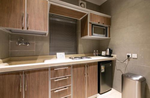 Qurish Street Apartment | الشركة الذهبية العصرية Modern Golden Company