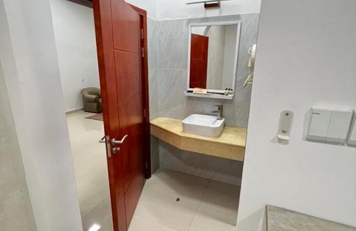 Salalah Apartment | بناية ساجر