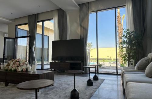 Riyadh Ski Chalet | شاليه عريض تي فورتين T14
