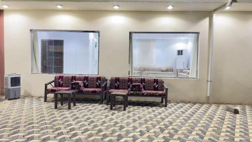 Al Bahah Ski Chalet | شاليه مون لايت المخواة