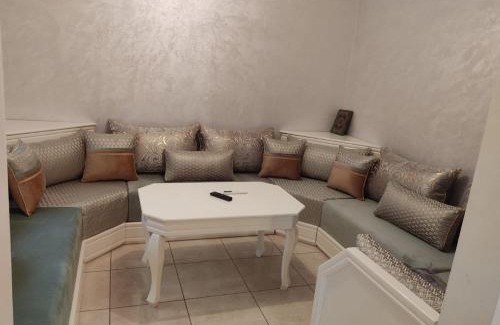 Hay Al Matar Apartment | شقة عائلية