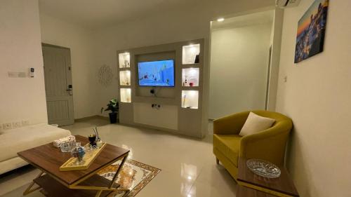 Hera Street Apartment | شقة غرفتين دافئة مفروشة للايجار 18