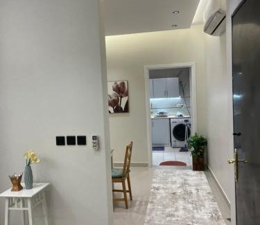 Al Malaz Apartment | شقه4 بالكامل بغرفتين نوم وصاله