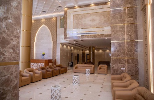 Al Aziziyah Hotel | فندق المقام الذهبي العزيزية