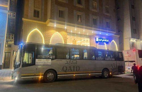Al Aziziyah Hotel | فندق المقام الذهبي العزيزية