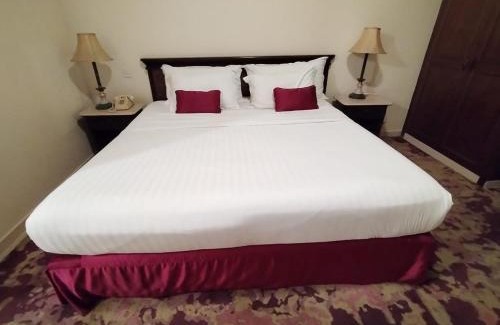 Al-Safa Hotel | فندق روتانة الفرسان بالحمرا