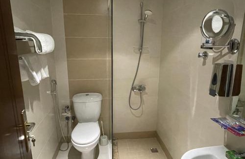 Al Aziziyah Hotel | فندق زاد الرحمة محبس الجن خلف مسجد ابن باز مكة