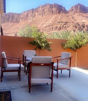 AlUla Villa | فيلا بمزرعة