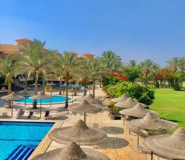 Fayed Hotel | قريه شموسه