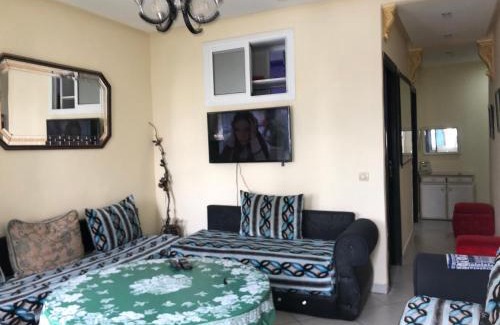 Oulad Khallouf Apartment | مارتيل