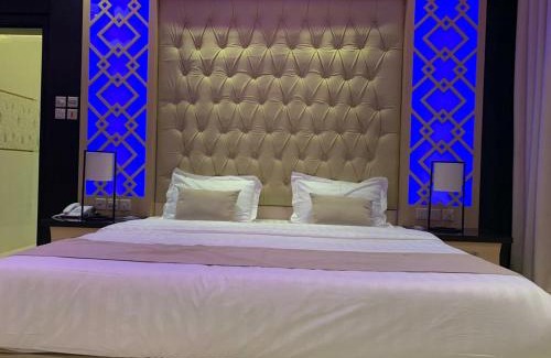 Sharurah Hotel | منازل بارك للشقق المخدومة