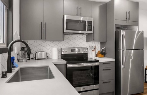 Woodland Hills House | ৎ୭ Clarendon Hideaway ৎ୭