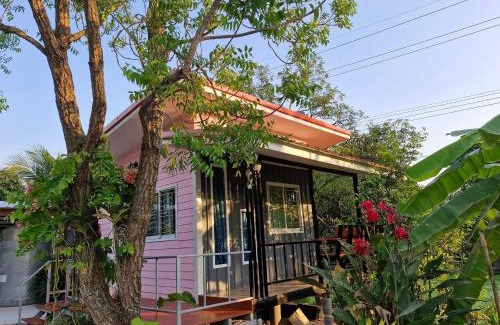 Damnoen Saduak House | ดำเนินโฮมสเตย์ Damnoen Homestay