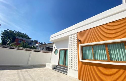 Bueng Kum House | นวมินทร์ 76 พูลวิลล่า - Nawamin 76 Poolwilla