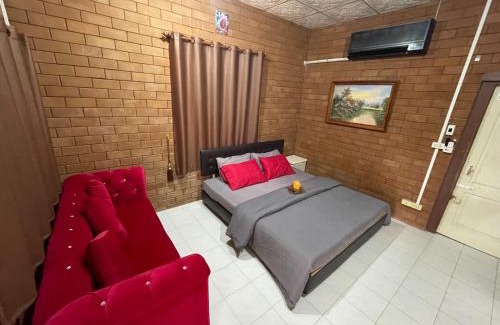 Samut Sakhon House | บ้านมาดาม เขาใหญ่