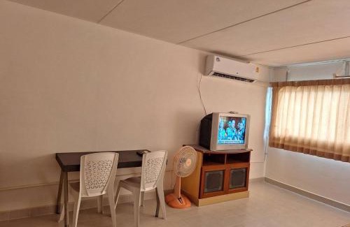Ban Mai Apartment | ห้องพักใกล้ArenaMuang ThongThani