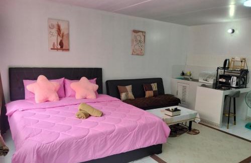 Ban Mai Hotel | อิมแพ็ค popular condo c5 แม่ตังค์