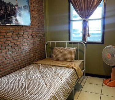 Ayutthaya Hostel | เวลาสุข
