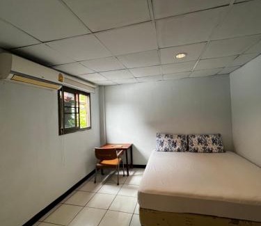 Ayutthaya Hostel | เวลาสุข