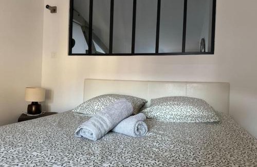 Saintes Apartment | ღ Pertuis - Au cœur de Saintes, Spacieux & Cosy