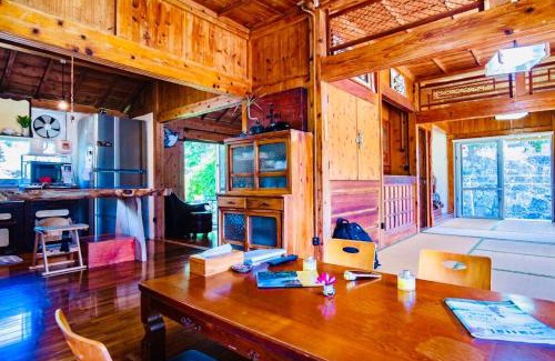 Wakugawa Apartment | 今帰仁古民家の宿 つばめや