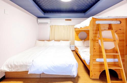 Ueda Apartment | 千本桜 Stay in an Old Sushi House