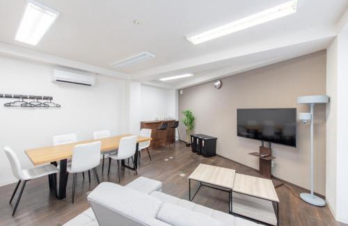 Shinjuku Apartment | 富久町