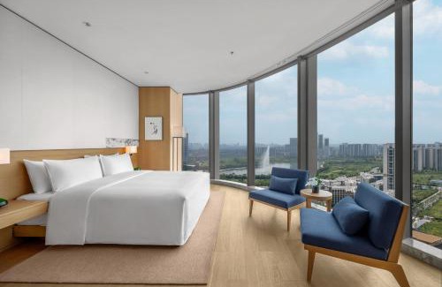 Shuangliu District Hotel | 成都怡心湖日航酒店