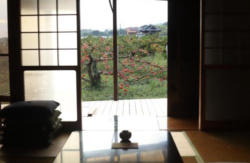 Katsuragi House | 柿畑の宿 guesthouse next to the persimmon orchard