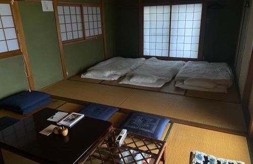 Katsuragi House | 柿畑の宿 guesthouse next to the persimmon orchard