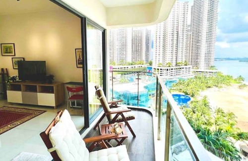 Central District Condo | 海滨度假屋3BR~Walk to Beach Seaview@4-13pax#RoyalStrand