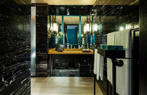 Xiangqiao Qu Hotel | 潮州御酒店·文凡臻选