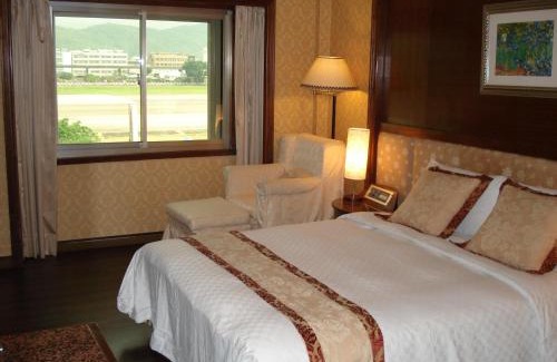 Zhongshan Hotel | 雅莊旅館