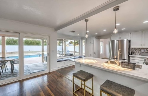 Spring Valley House | 𑄹 Air Vegas | Lux Modern Pool Home