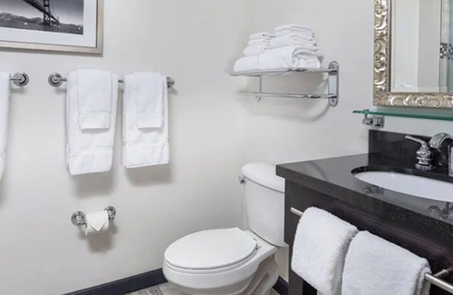 Theater District Hotel | 01/11/26 - 01/15/26, 4 nites @ 1BR Deluxe unit - Walk to JP Morgan Conference