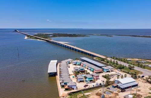Dauphin Island House | 041 Fish Camp #18 Home